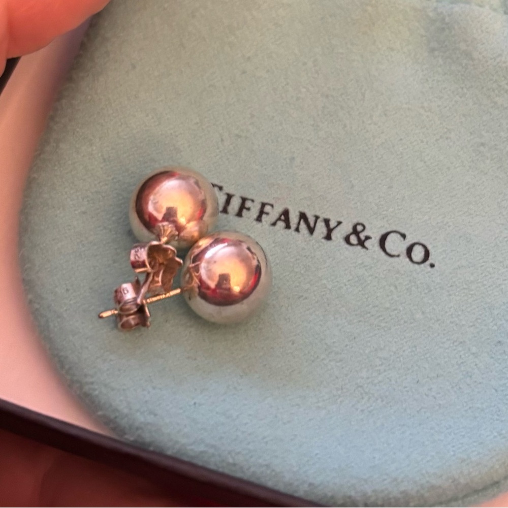 Tiffany’s earrings